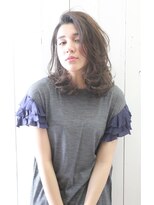 コリーナ(collina)&nbsp;【collina代官山】グレージュカラーのミディアムスタイル A