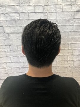 ミーティア バイ クアトロ(Meteor By QUATRO) ワイルド系刈り上げスタイル