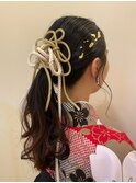 ＊髪飾りで魅せるヘアアレンジ＊