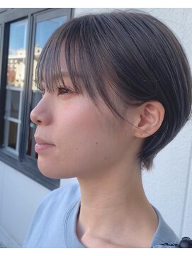 ロニーヘアーアンドネイル(Ronnie) ツヤっとかわいいこだわり丸みショート