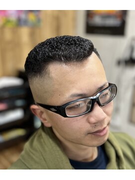 ピシャッとニ代目銀二郎 二グロパーマ