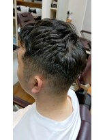 ブルブンガ(Berbunga)&nbsp;【アイロンパーマ】束感ショート×フェードスタイル