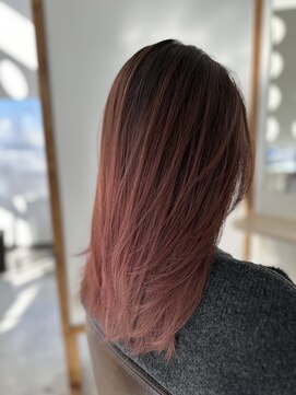 コーサク ヘアーデザイン(KOSAKU HAIR DESIGN) レイヤーカットピンクカラー