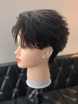 バース バイ ハピネス(BIRTH by happiness) 奈良men'sフェザーショートフェザーは