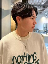 メンズサロン ブロック(Men's Salon bloc) カルマパーマ 韓国 センターパート アップバング 眉カット 20代