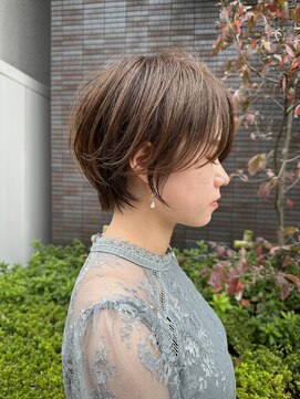 ビューエヒメ(VIEW EHIME) 20代30代40代小顔くすみベージュマッシュショート