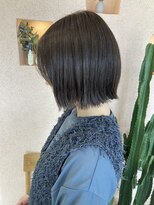 トリコ 柏(tricot) 外ハネボブ/グレージュ