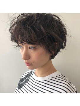 イルフレール(ill frere) マッシュショート　楽で可愛い　アッシュ系　似合わせカット