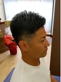 フェードショート×アップバングビジカジスタイル