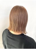 切りっぱなし×柔らかベージュ