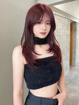 シーク 天神(SEEK)&nbsp;松尾菫菜/レッドカラー/ブリーチ/ハイトーン/レイヤーカット