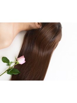 話題の髪質改善トリートメント取扱♪一人ひとりの髪質に合わせたケアで、自分史上最高のうるツヤ美ヘアに♪