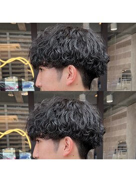 髪屋 紬 メンズ/メンズカット/メンズパーマ/波巻きスパイラル