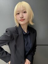 トルネード(TORNADO) ブロンド金髪 フェイスレイヤーボブ似合わせ小顔t616