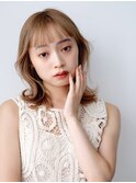 ベージュカラー