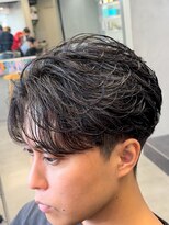 フィフス トウキョウ (fifth TOKYO)&nbsp;渋谷フェザーパーマメンズマッシュウルフセンターパートカット