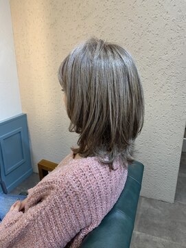 ジルチ ヘアー(Zilch hair) 白髪ぼかしハイライト/ショートカット/40代50代/【西長堀駅】