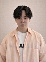 ニュクス(Nyx.)&nbsp;センターパート × ニュアンスパーマ　#メンズパーマ