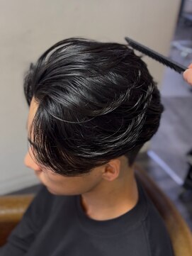 カミケン 方木田店(kamiken.) メンズ毛流れショート×曲がる縮毛矯正【カミケン方木田/福島】