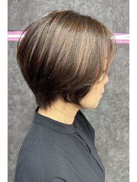 スライバイリアオオサカ(Sly By Ria OSAKA) ショートカット【大阪】【梅田】