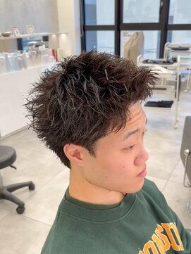 ルースト 南堀江店(ROOST) 刈り上げセンターパート/波巻きツイストスパイラル/南堀江