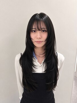 ウィーニード 名古屋(WENEED) ロングレイヤー／バタフライカット／髪質改善カラー