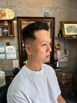 アールズ ヘア(R's hair) MEN’S HAIR/サーフカール/刈り上げセンターパート/印西