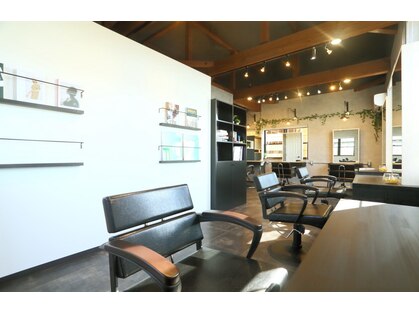 アグ ヘアー デイズ なないろの里店(Agu hair days)の写真