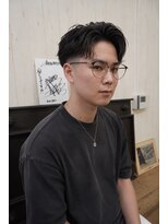 ロム 札幌大通(LOM) メンズテーパーフェードセンターパート【札幌】