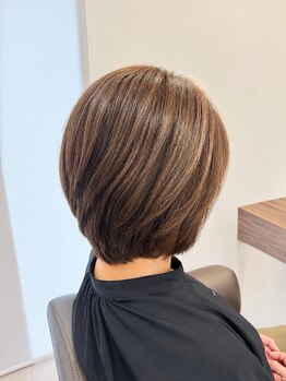 アトラクト(Attract)の写真/【繰り返し染めてもダメージレス】明るめ白髪染めから白髪ぼかし、毎月の白髪染めカラーをダメージレスに！