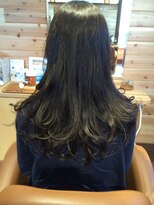 カシュカシュヘア(Cache-Cache hair)&nbsp;黒髪の立体感はコテ！～ラウンドラインに愛を込めて～