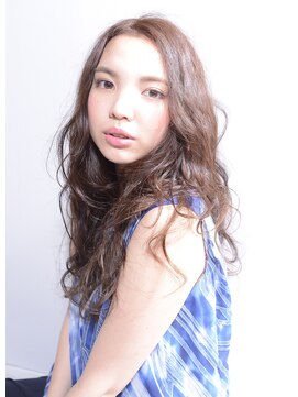 バズタイム(buzz time) [buzzTime]　パーマスタイル　ロング（ウエット）