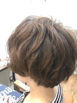 ハロ 蕨(HALO) ショートパーマスタイル