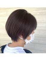 フゥカ 類家店(fuka)&nbsp;八戸 ラベンダー 丸みショート 前髪あり 20代 30代 40代