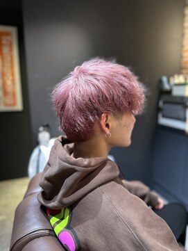 メンズサロン DATE 万博公園店 ピンクマッシュ