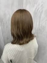 ジーナ 流山おおたかの森(Zina)&nbsp;ブリーチ×ミルクティーベージュ【Zina 大越香苗】