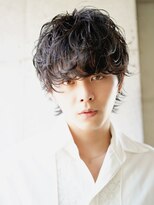 ライラ(Lyla)&nbsp;ほつれスパイラル　おしゃれでクールな無造作マッシュウルフ