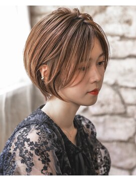 カライング(ing) 大人可愛い20代30代40代黒髪前下がりショートボブ丸みショート◎