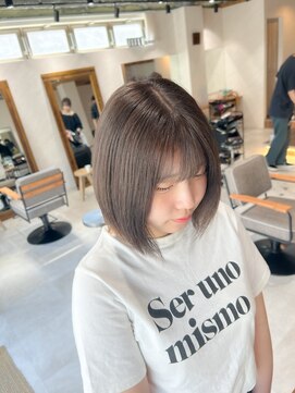 アドア 横浜(ADORE) グレージュカラー