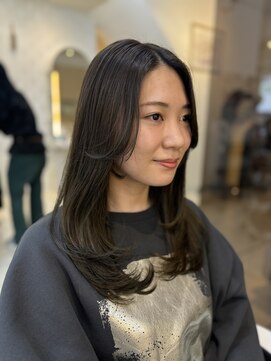 フレア(FLAiR) 20代30代レイヤーカットオリーブグレージュカラーワンカール