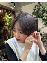 ラベンダーグレージュ透明感カラーハンサムショートダブルカラー