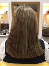ビューティーサロン フローラ(beauty salon FLORA) ハイトーンカラーのストレート