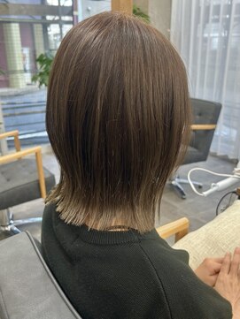 コク 千葉駅西口(COQU) レイヤーボブ × オリーブベージュ【千葉優希】