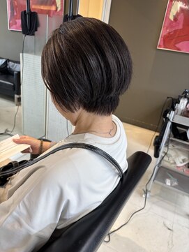 シャンプーボーイエイムス(SHAMPOO BOY aims) 大人ショートボブ