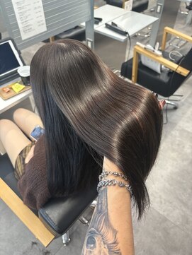 キング 梅田店(K!ng) 縮毛矯正髪質改善ハイライトレイヤーカット梅田美容室エクステ