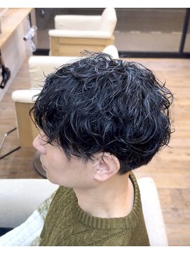 キュアキュア(Cure2) 黒髪シャドウパーマ