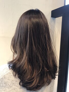 ソティラス(Sotiras) ストカール(根元:縮毛矯正、毛先:デジタルパーマ)