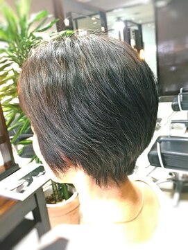キャン 温品店(CAN) 【ＣＡＮ】大人なショートレイヤーボブ
