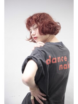 ココ 本八幡(KOKO) くびれヘアアプリコットオレンジ夏ハイライトカラー丸型卵型ボブ