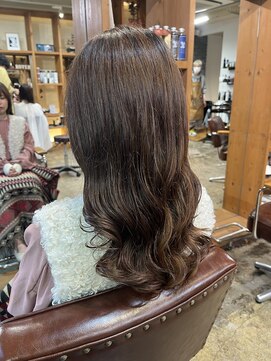 ロベルシ(ROVERSI) コテ巻き風デジタルパーマ